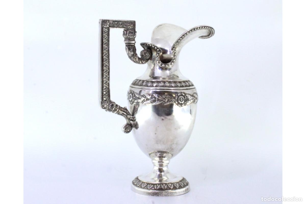 Antig&uuml;edades: Jarra de agua de plata - Foto 3