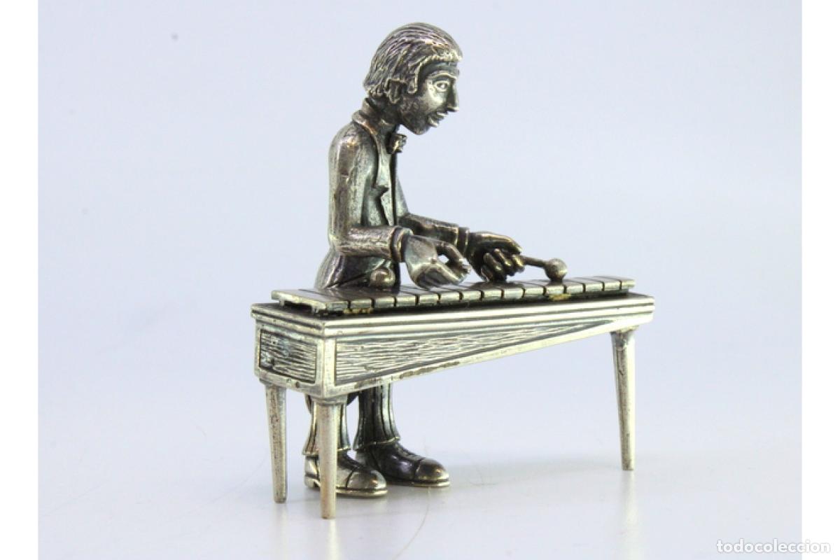 Antig&uuml;edades: M&uacute;sico de plata tocando el xil&oacute;fono - Foto 5