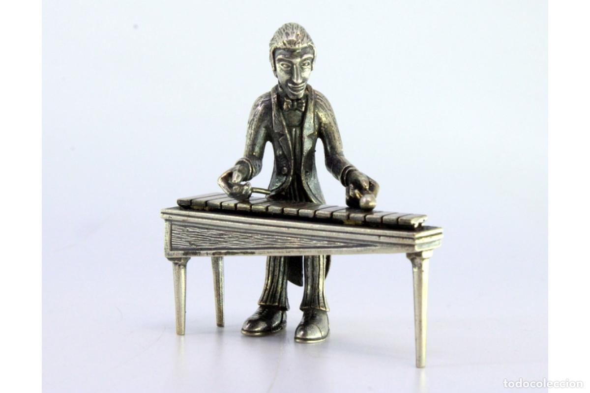 Antig&uuml;edades: M&uacute;sico de plata tocando el xil&oacute;fono - Foto 6