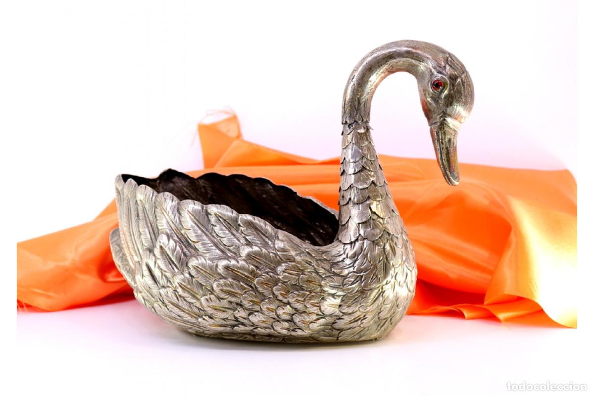 Antig&uuml;edades: Maceta de plata con forma de cisne. - Foto 1