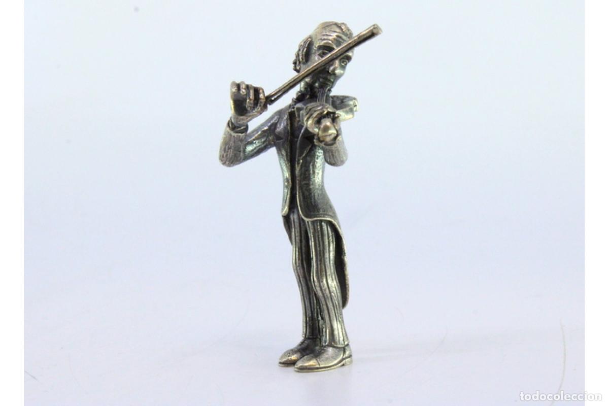 Antig&uuml;edades: M&uacute;sico vestido de plata tocando el viol&iacute;n - Foto 3