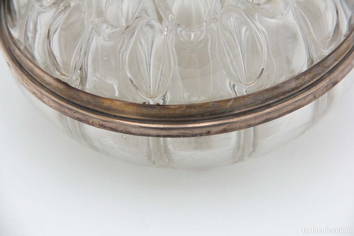 Antig&uuml;edades: maceta de cristal y plata - Foto 2