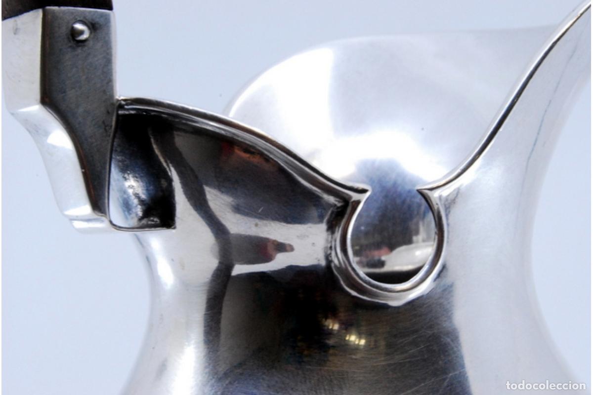 Antig&uuml;edades: jarra de leche de plata - Foto 4