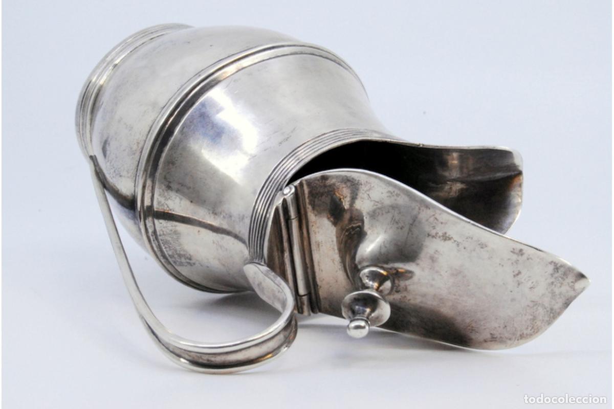 Antig&uuml;edades: jarra de leche de plata - Foto 4