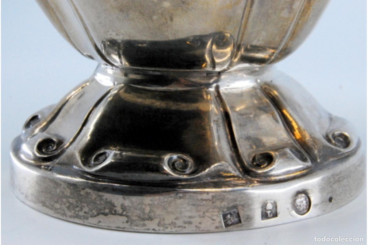 Antig&uuml;edades: jarra de leche de plata - Foto 7