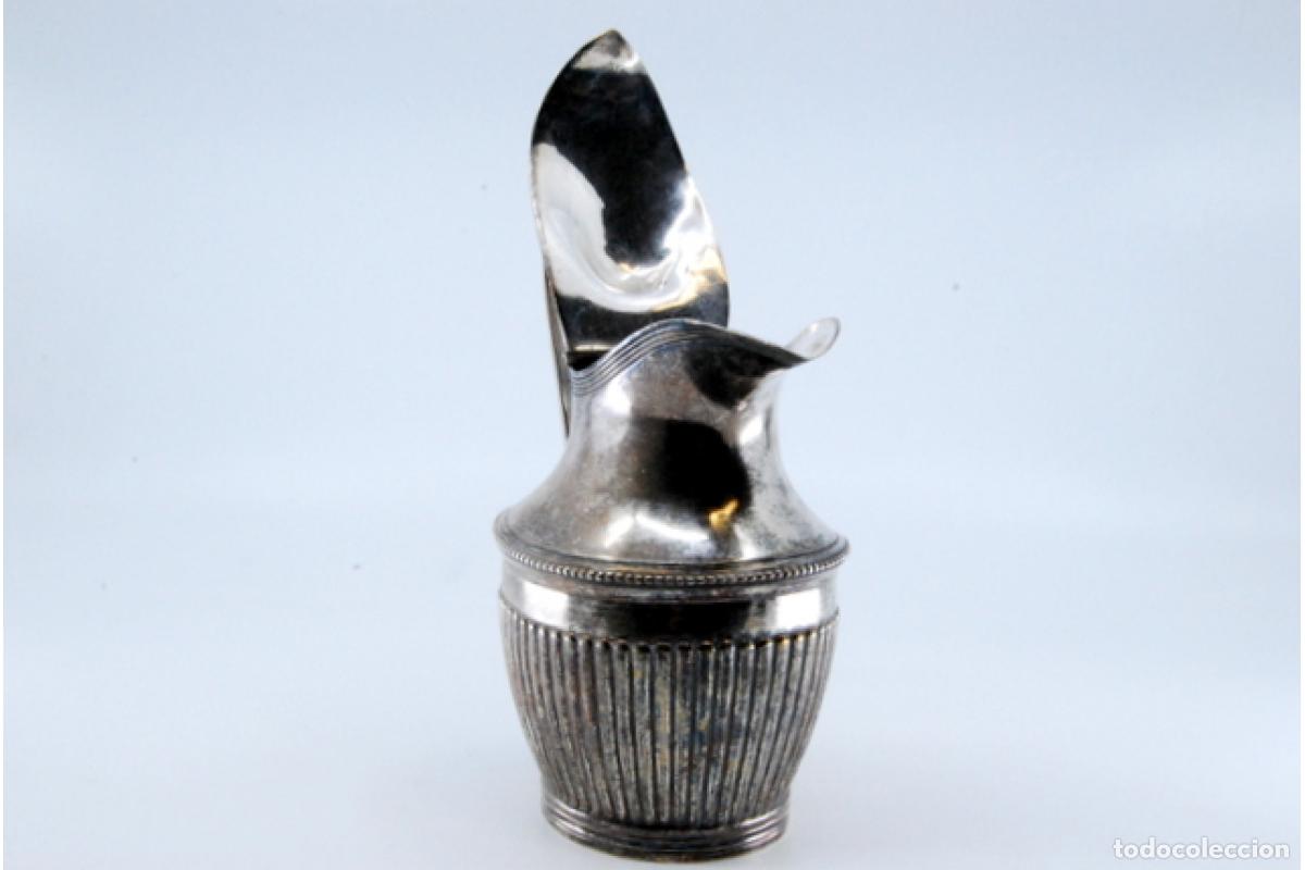 Antig&uuml;edades: jarra de leche de plata - Foto 3