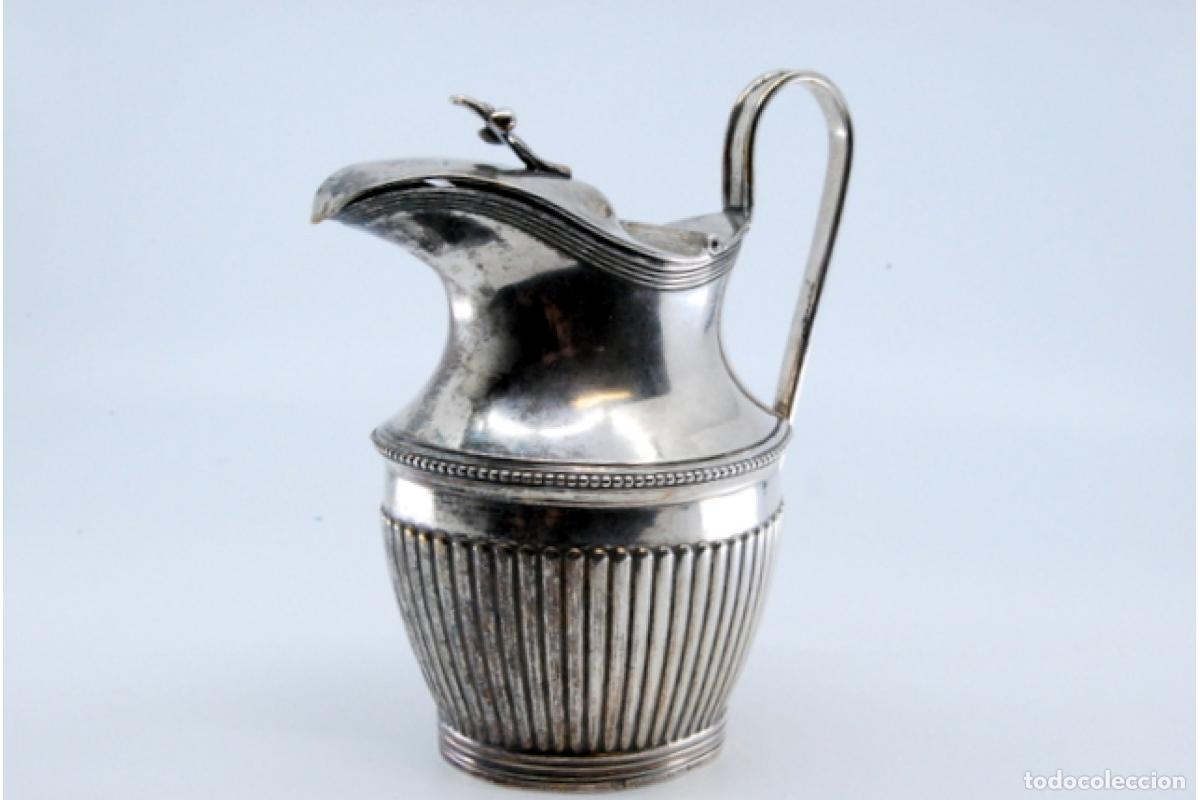 Antig&uuml;edades: jarra de leche de plata - Foto 10