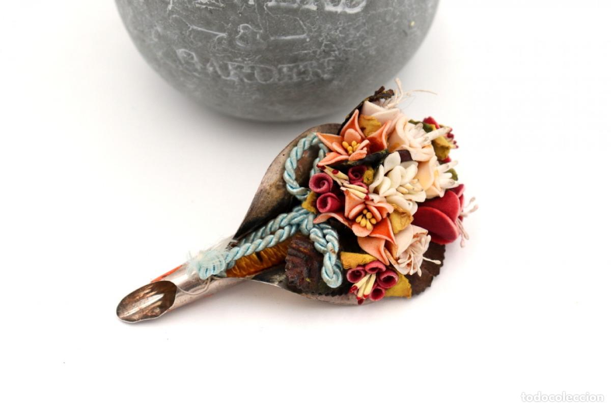 Antig&uuml;edades: Ramo de flores, en plata - Foto 2