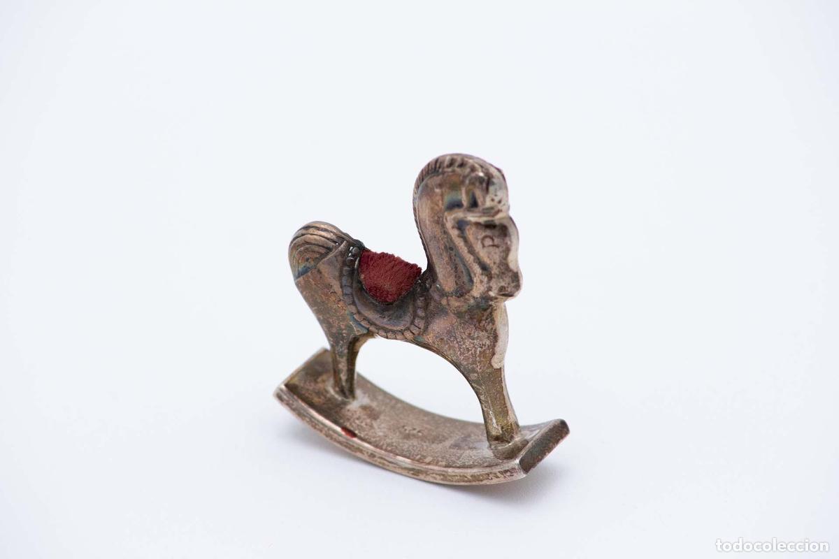 Antig&uuml;edades: Caballo de juguete, en plata - Foto 3