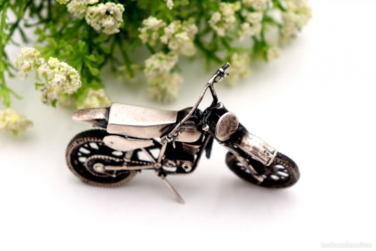 Antig&uuml;edades: Motocicleta articulada de plata - Foto 2