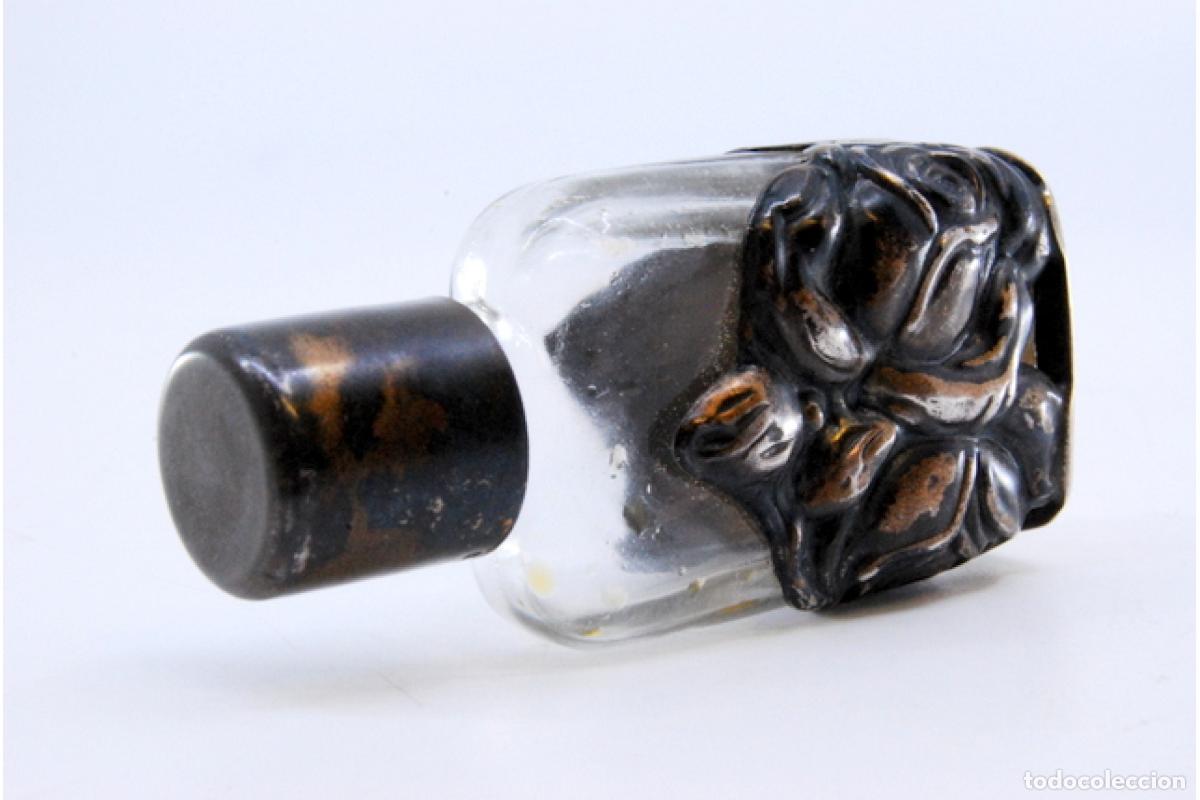 Antig&uuml;edades: Frasco de perfume, hecho de vidrio y plata. - Foto 7