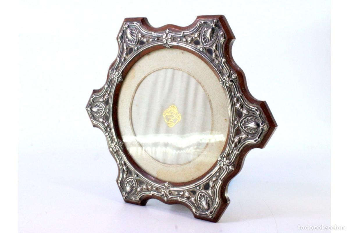 Antig&uuml;edades: Marco de madera y plata - Foto 3