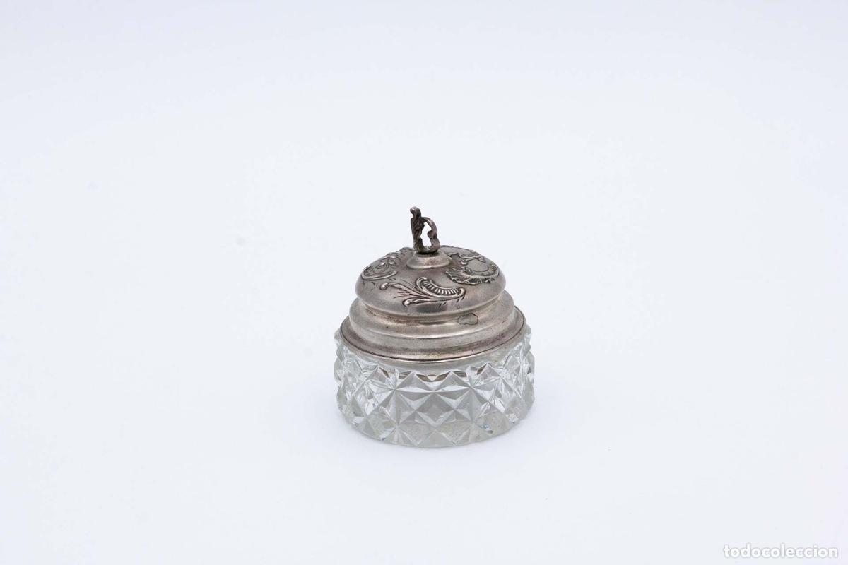 Antig&uuml;edades: Botella de vidrio y plata - Foto 1