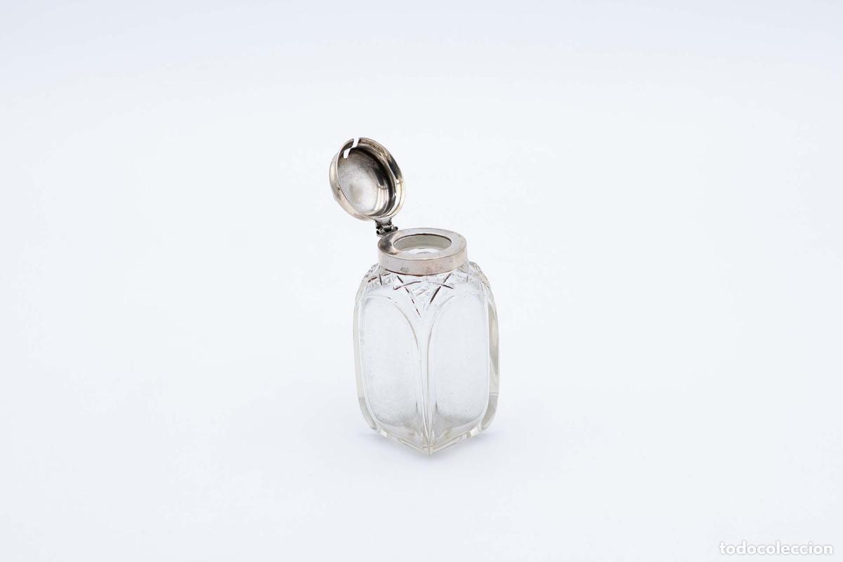 Antig&uuml;edades: Botella de vidrio y plata - Foto 1