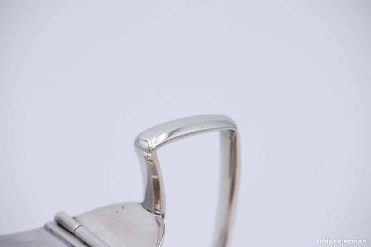 Antig&uuml;edades: jarra de leche de plata - Foto 4
