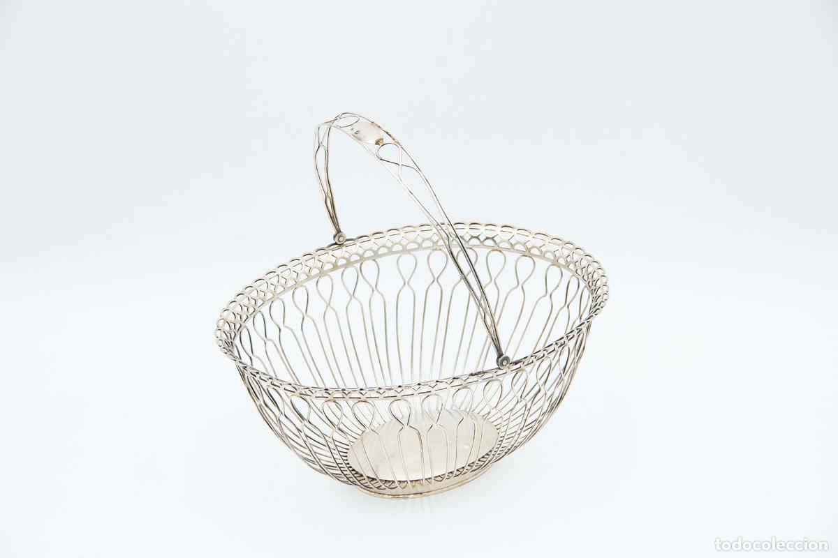Antiques: Frutero de plata