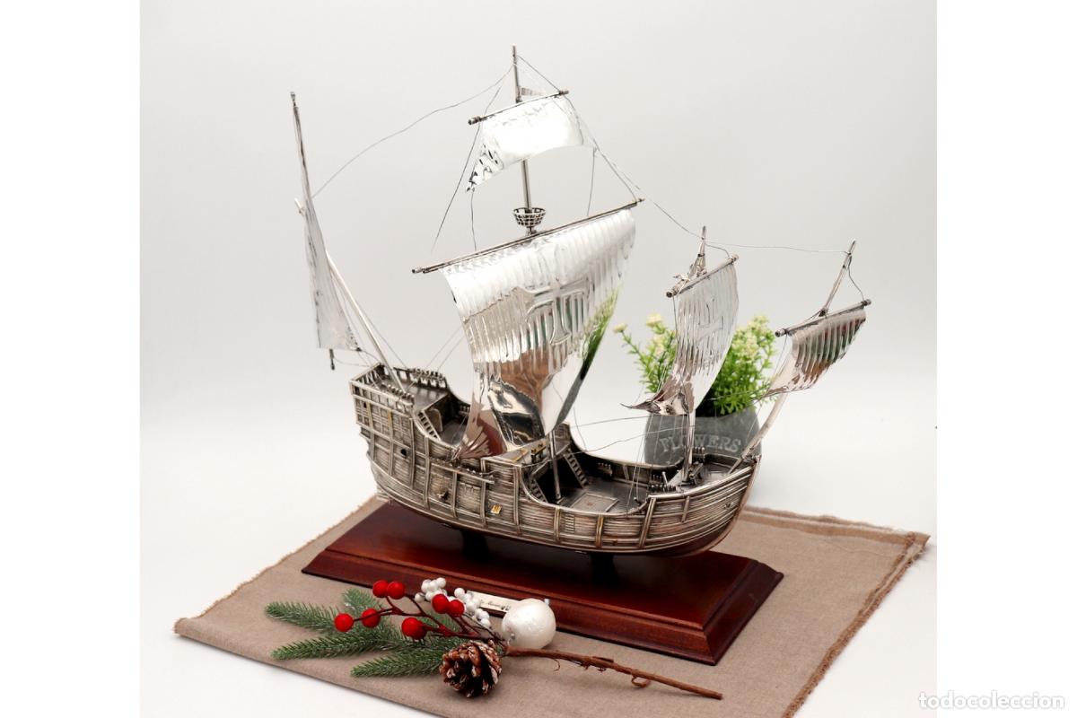 Antiques: Nau Santa Maria (1942), en plata