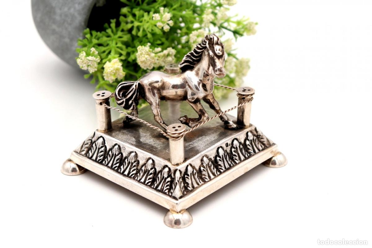 Antiguidades: Palillo de plata - Caballo
