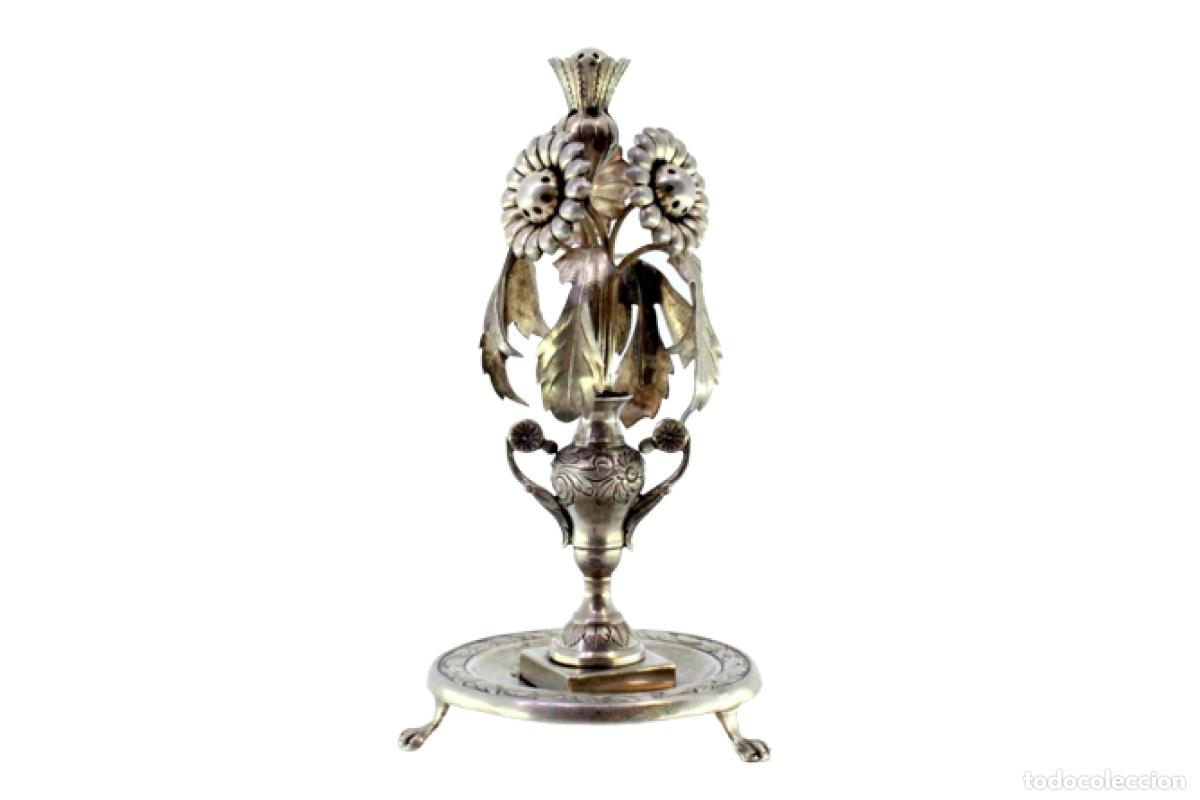 Antiguidades: Soporte de plata para palillos de dientes - Jarr&oacute;n con flores