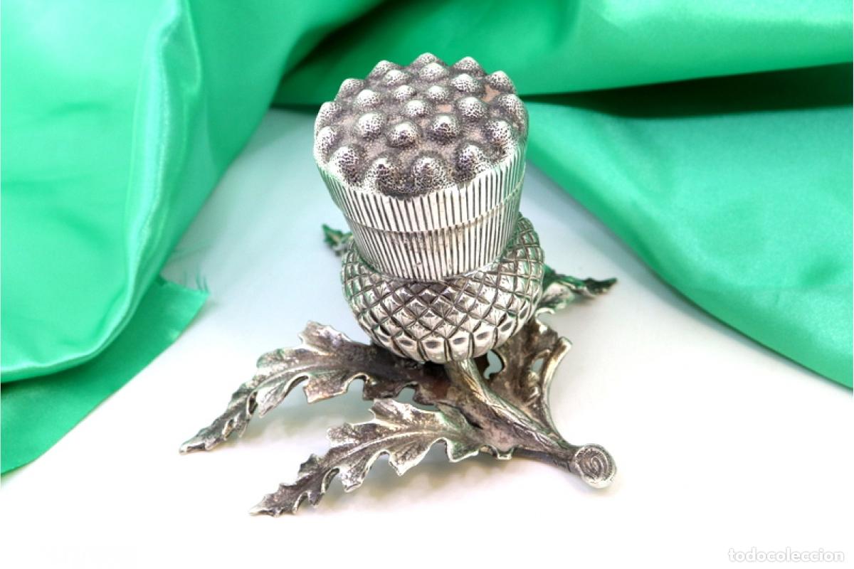 Antiguidades: Soporte de plata para palillos de dientes - Pi&ntilde;a