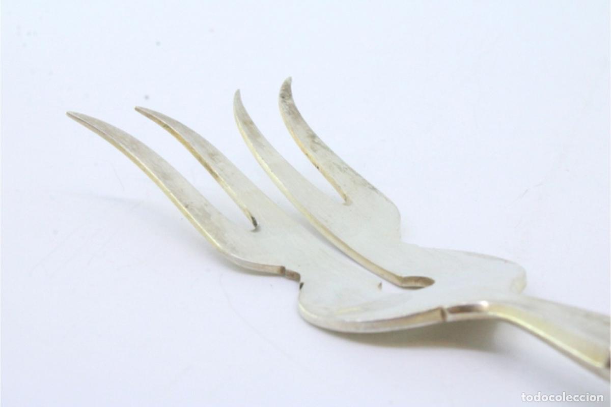 Antig&uuml;edades: Tenedor de plata para servir pescado - Foto 4