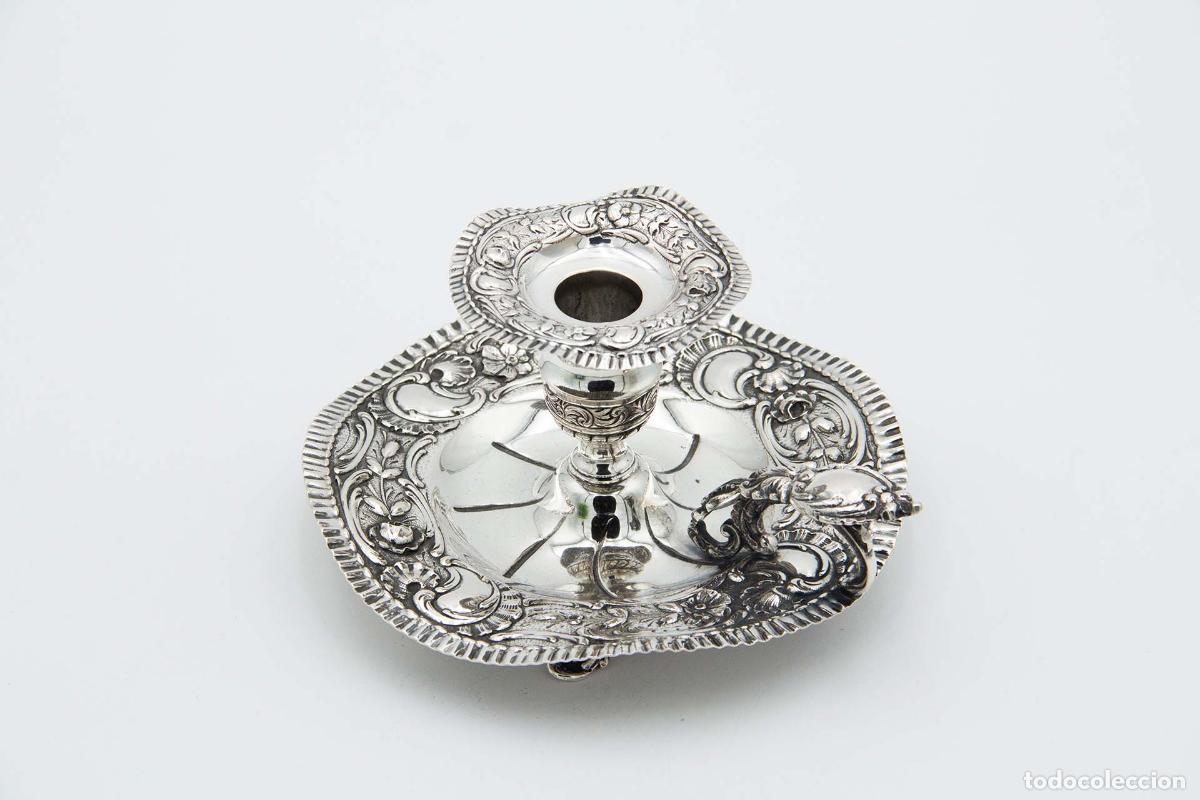 Antiguidades: Candelabro de mano, en plata