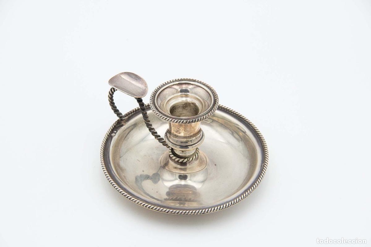 Antiguidades: Candelabro de mano, en plata