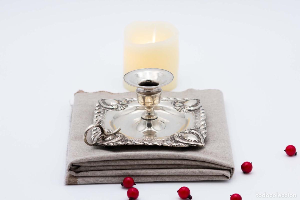 Antiguidades: Candelabro de mano, en plata