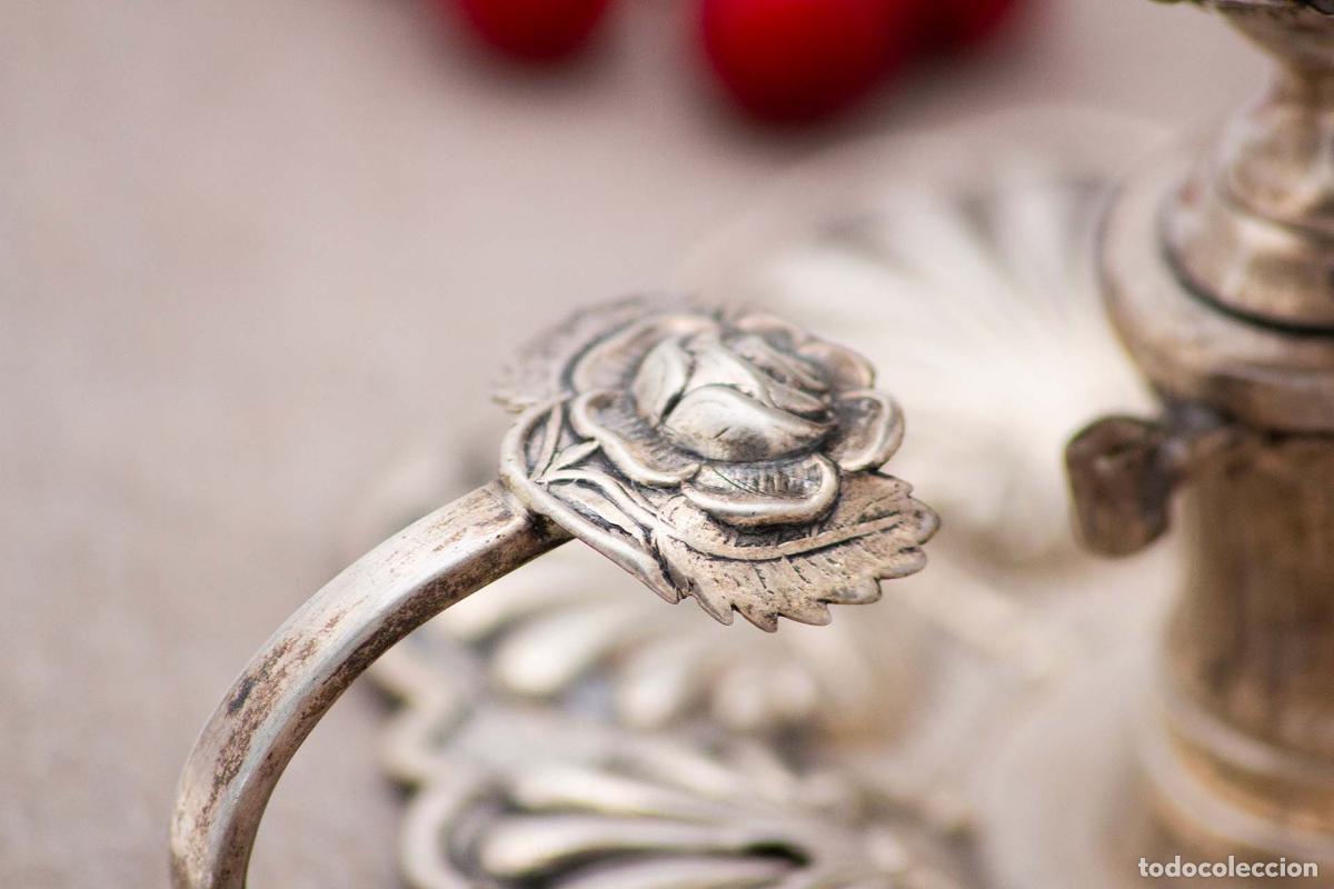 Antig&uuml;edades: Candelabro de mano, en plata - Foto 4
