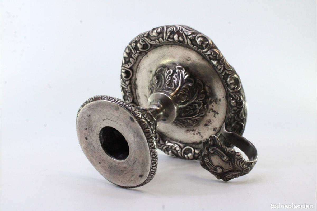 Antig&uuml;edades: Candelabro de mano, en plata - Foto 2