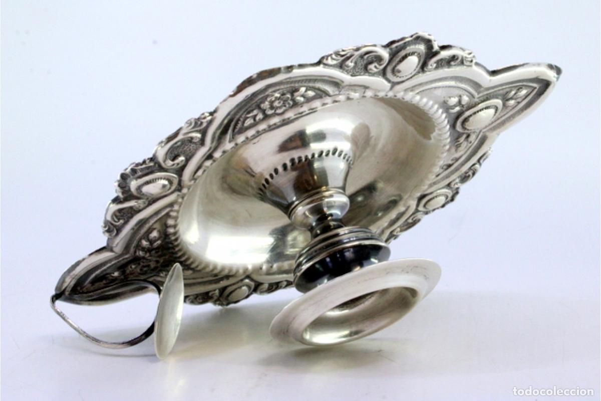 Antig&uuml;edades: Candelabro de mano, en plata - Foto 3