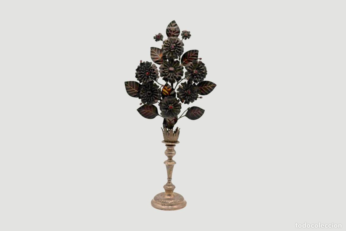Antig&uuml;edades: Coraz&oacute;n de palma de plata, adaptado como candelabro. - Foto 1