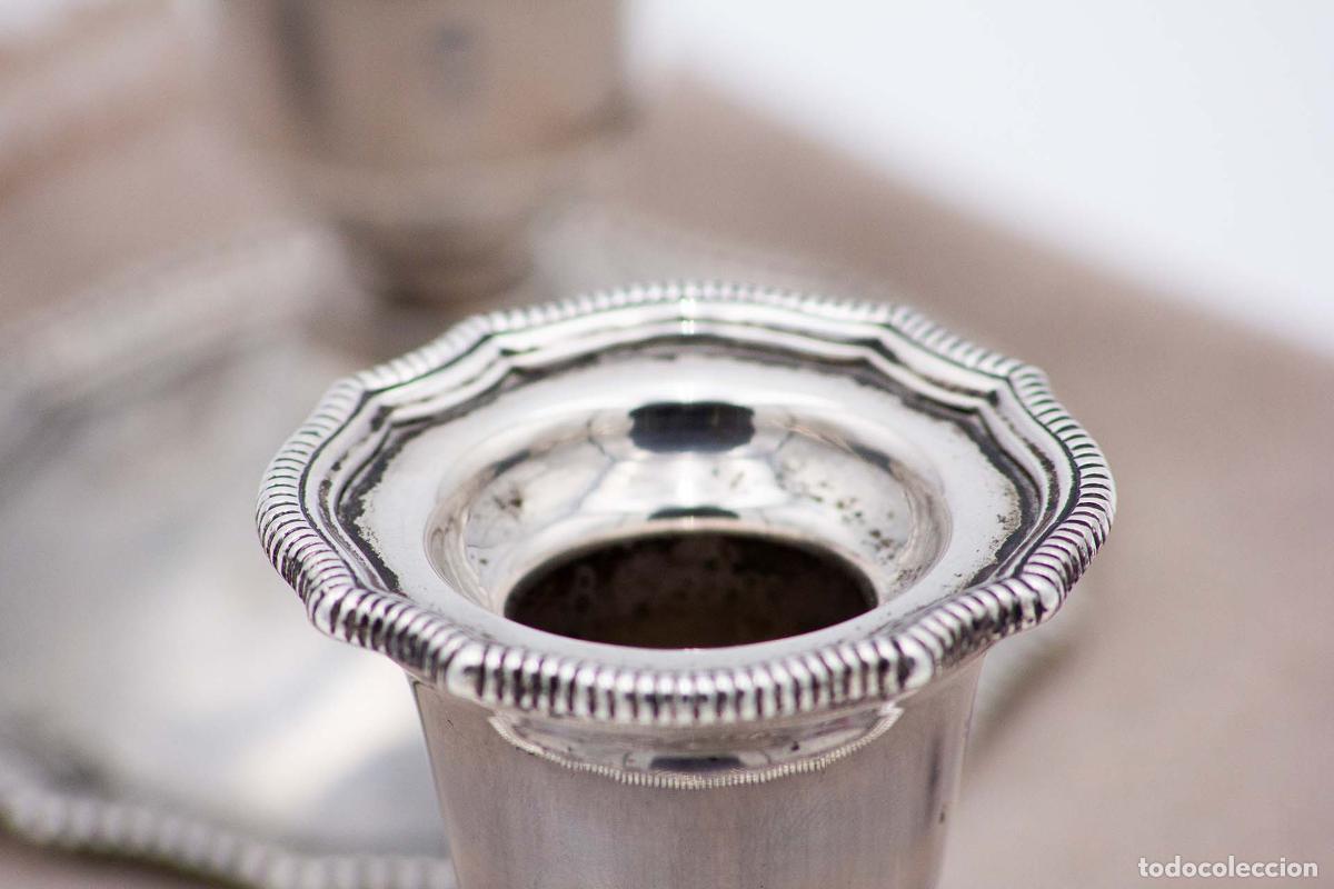 Antig&uuml;edades: Par de candelabros de plata - Foto 2