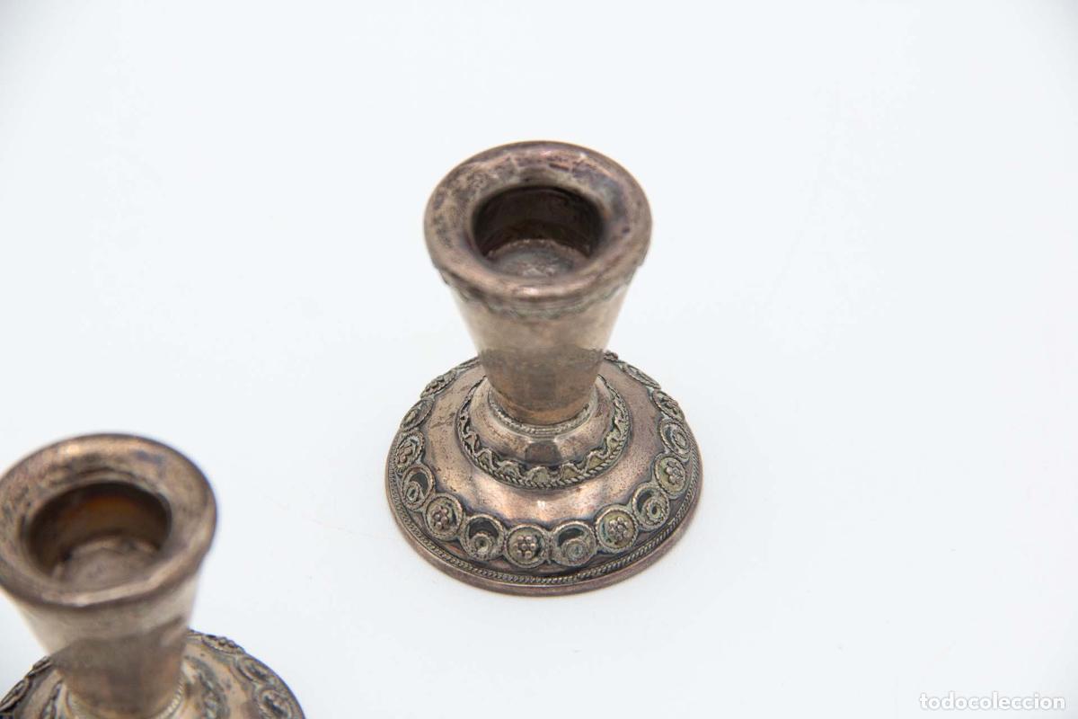 Antig&uuml;edades: Par de candelabros de plata - Foto 3