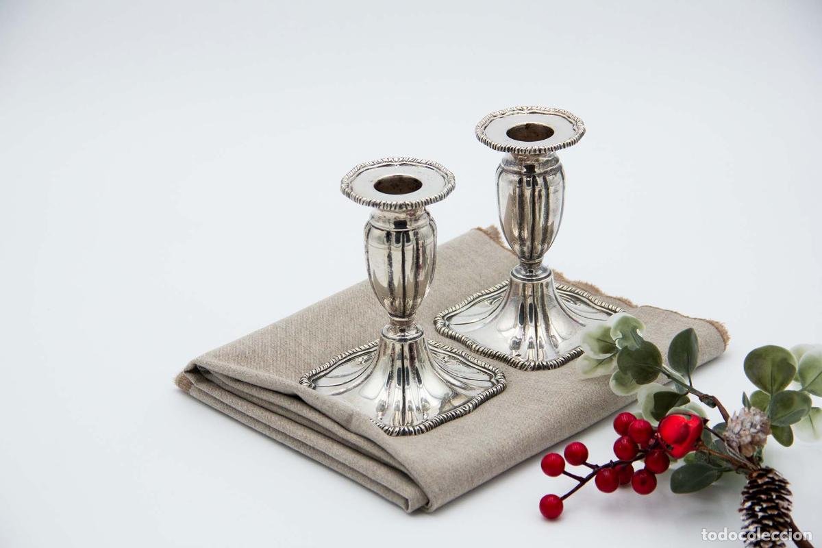 Antiquit&auml;ten: Par de candelabros de plata