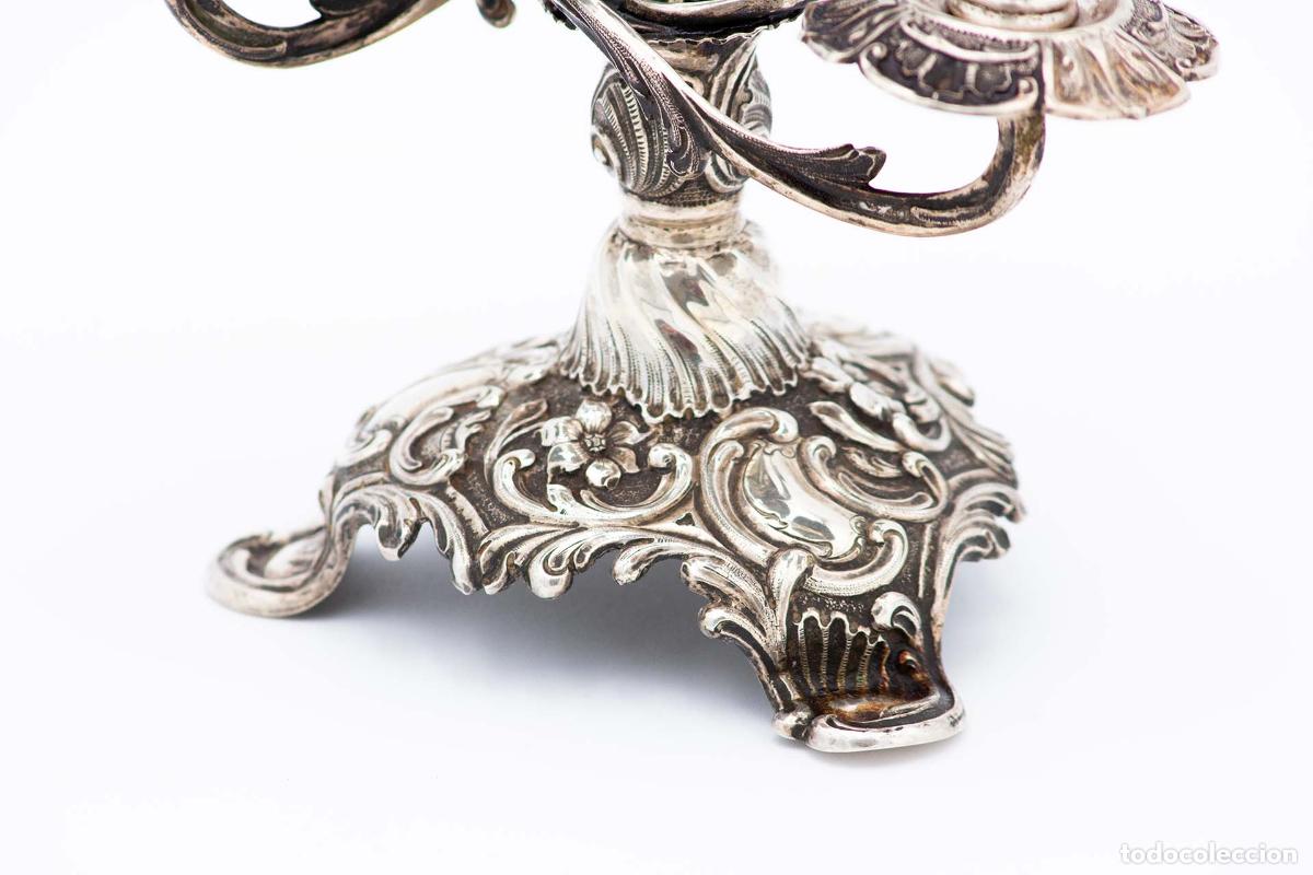 Antig&uuml;edades: Par de candelabros de plata - Foto 2