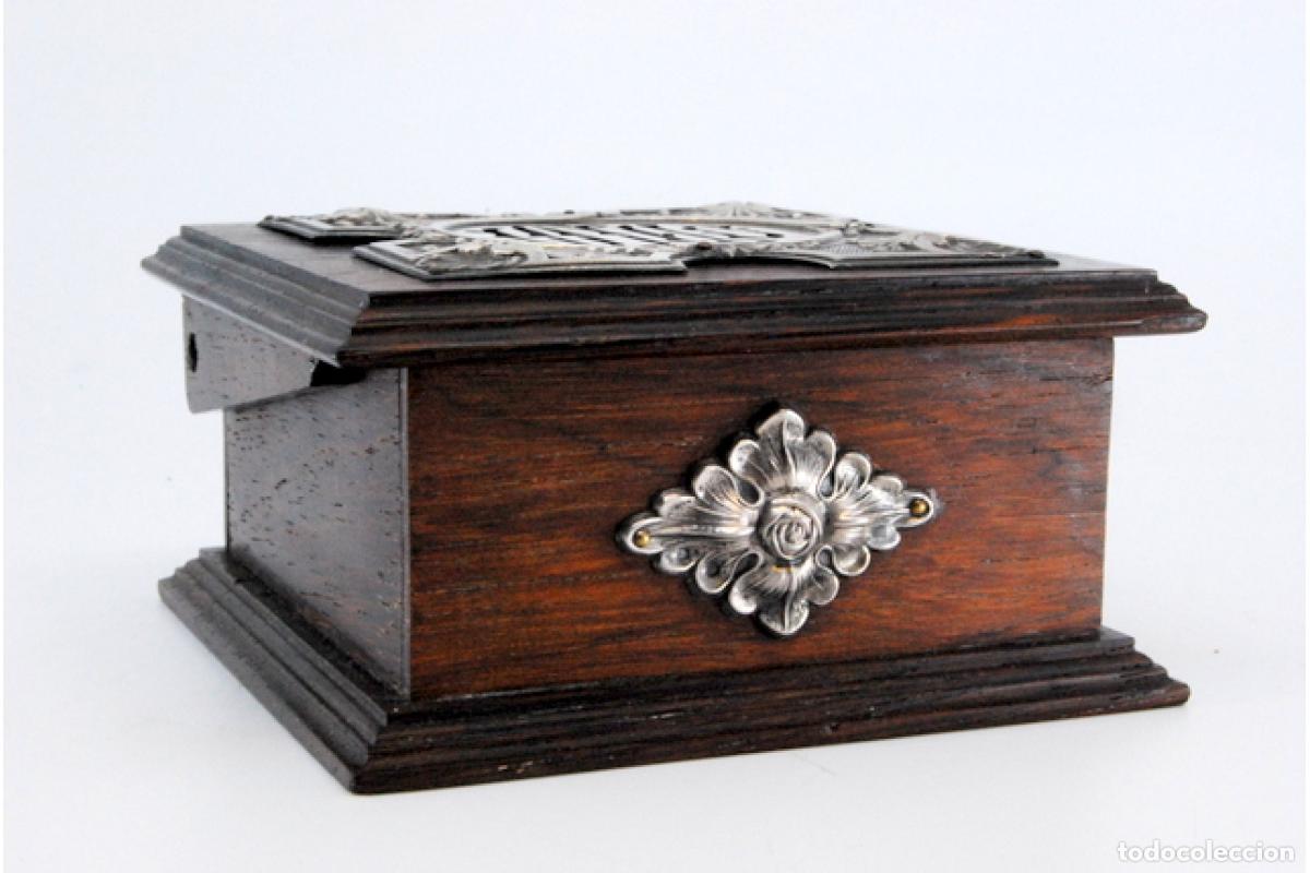 Antig&uuml;edades: Joyero, hecho de madera y plata. - Foto 2