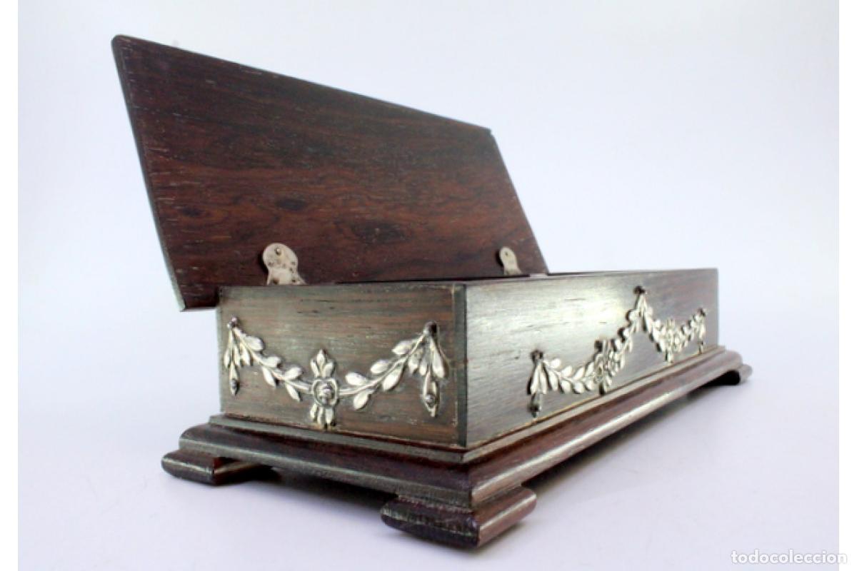 Antig&uuml;edades: Joyero, hecho de madera y plata. - Foto 2