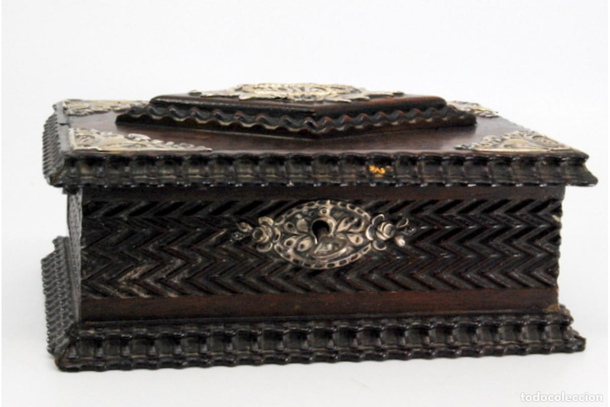 Antig&uuml;edades: Joyero, hecho de madera y plata. - Foto 10