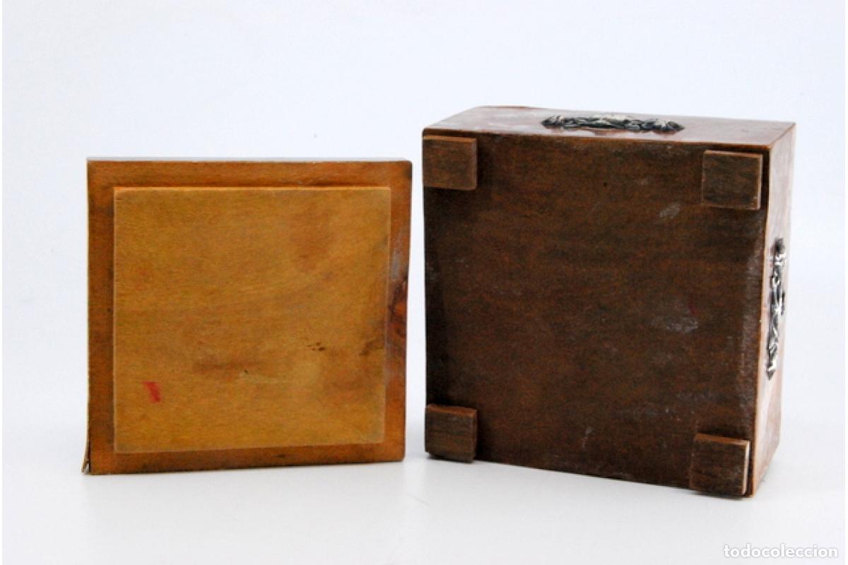 Antig&uuml;edades: Joyero, hecho de madera y plata. - Foto 9