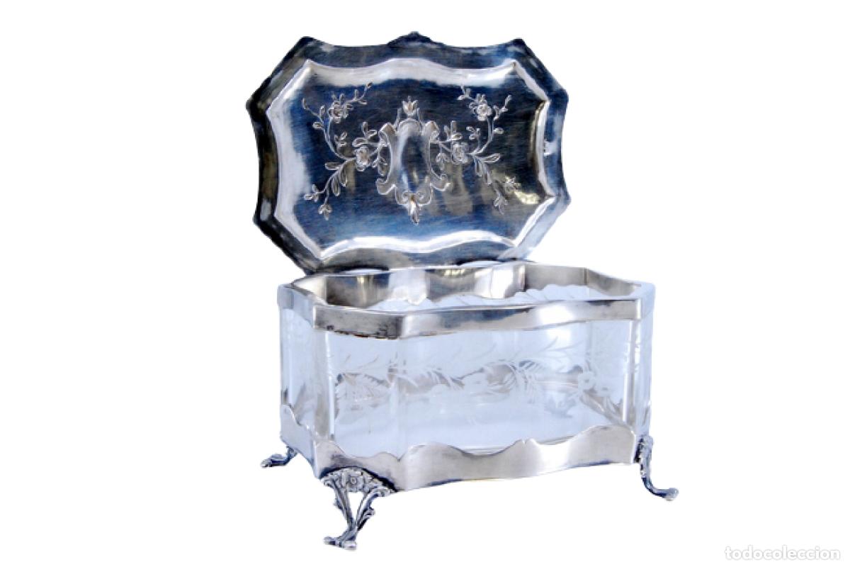 Antig&uuml;edades: joyero de plata