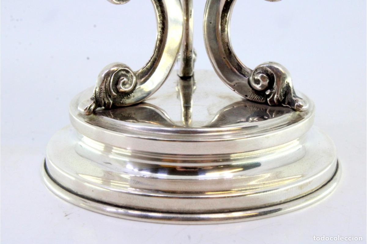 Antig&uuml;edades: Portavelas de plata para altar - Foto 3