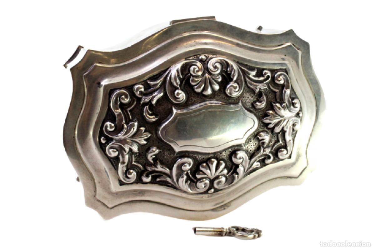 Antiquit&auml;ten: joyero de plata