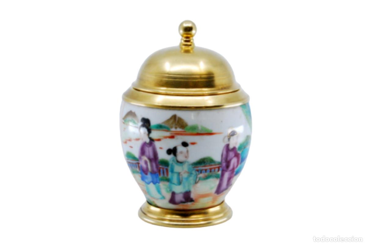 Antiques: olla de plata