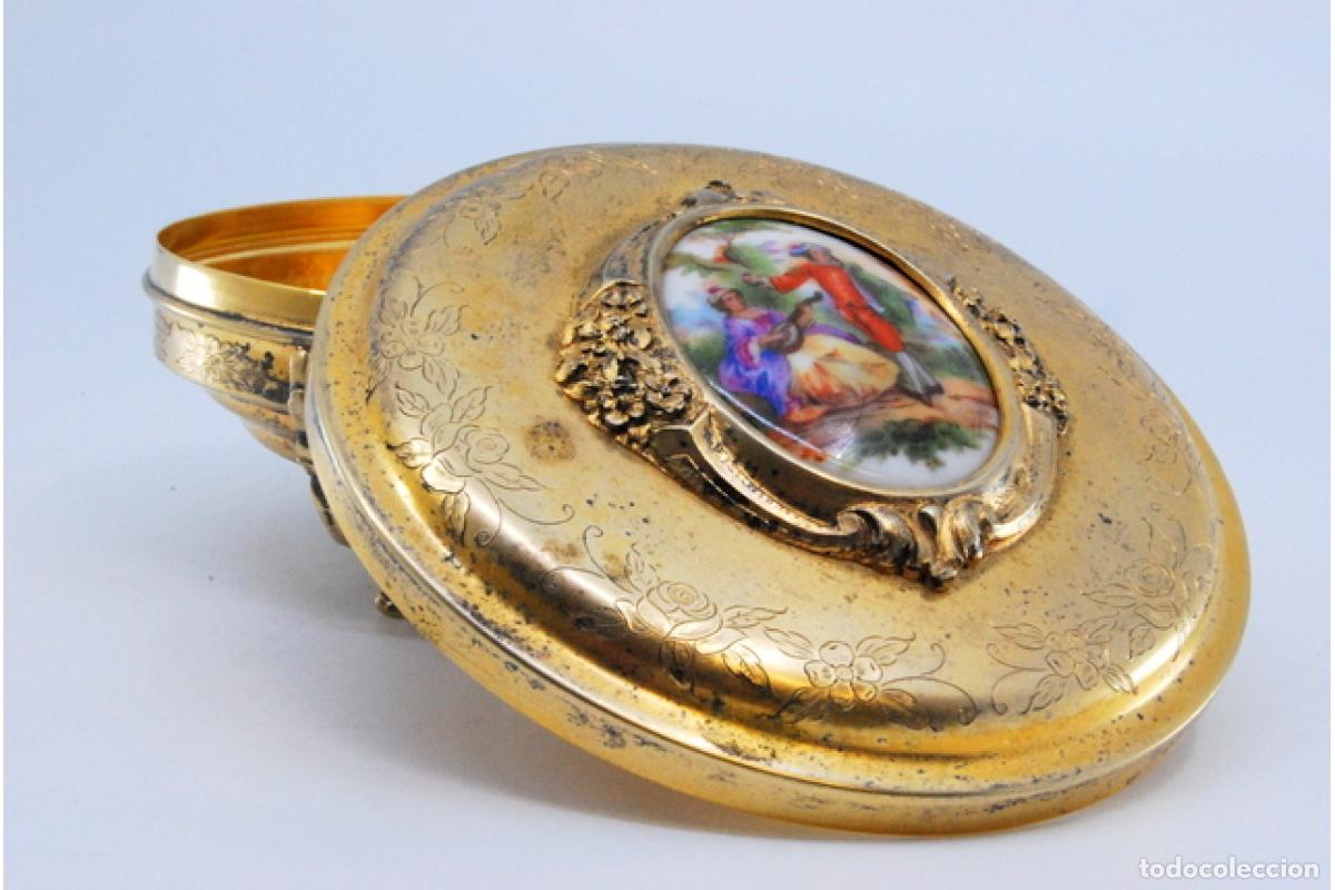 Antig&uuml;edades: Joyero de plata ba&ntilde;ada en oro. - Foto 4