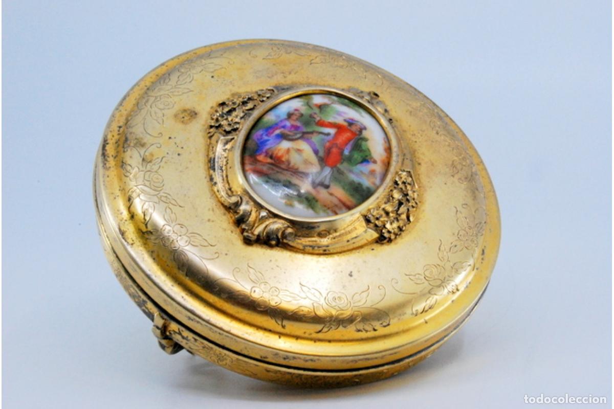 Antig&uuml;edades: Joyero de plata ba&ntilde;ada en oro. - Foto 6