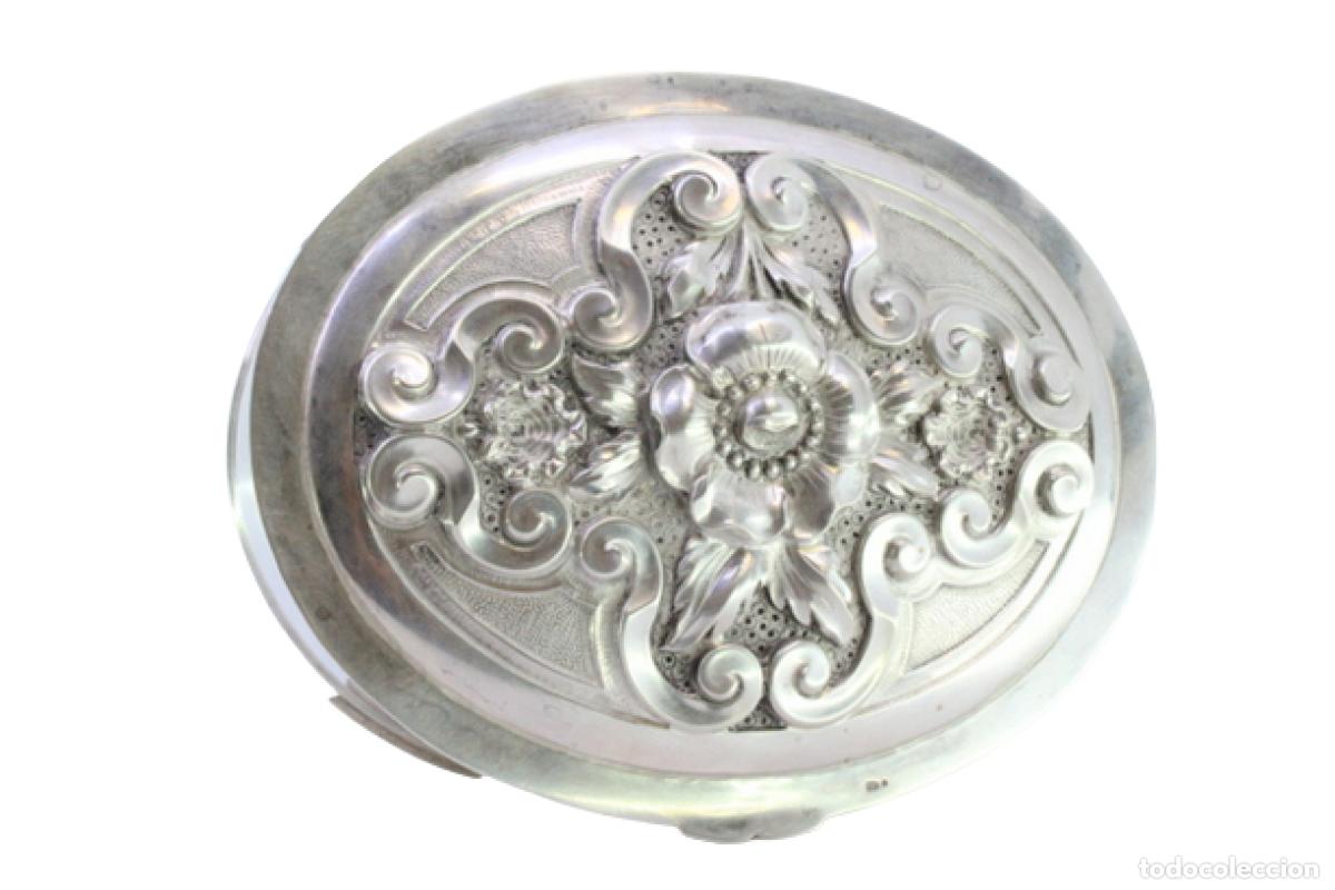 Antiquit&auml;ten: joyero de plata
