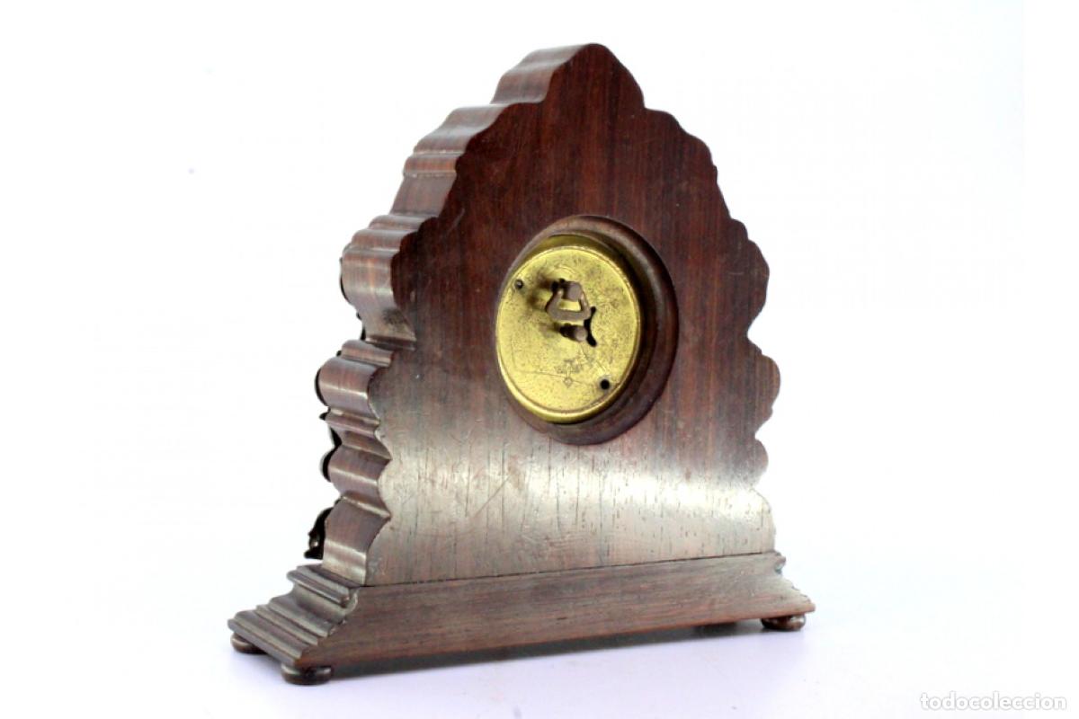 Antig&uuml;edades: Reloj de madera y plata - Foto 2