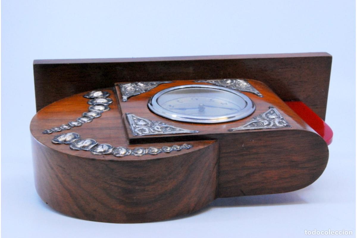 Antig&uuml;edades: Reloj de mesa, de madera y plata. - Foto 5