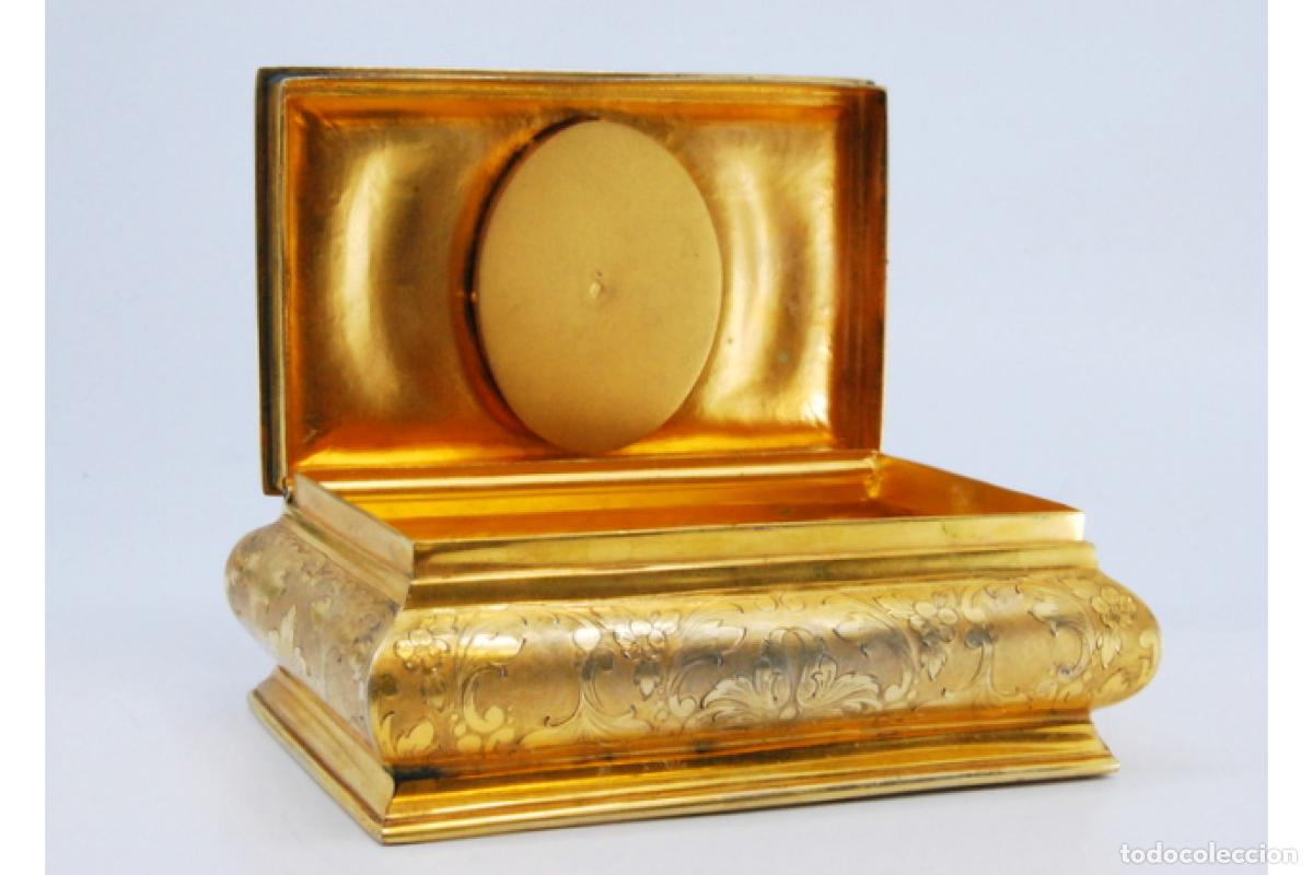 Antig&uuml;edades: Joyero de plata ba&ntilde;ada en oro. - Foto 3